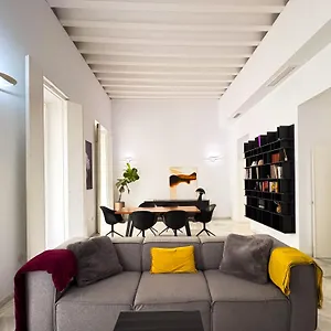 casa-columela-cadiz.hotelsincadiz.net/